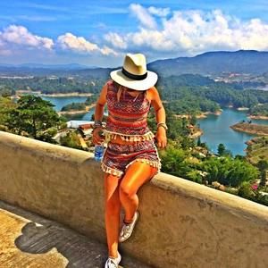 Meet your Posher, Nicole